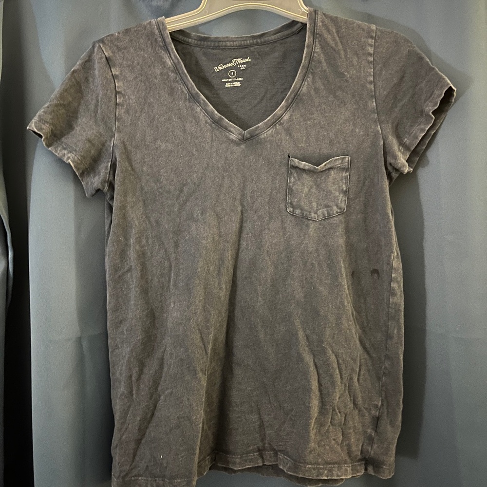 Relaxed V-Neck Tee Universal Threads